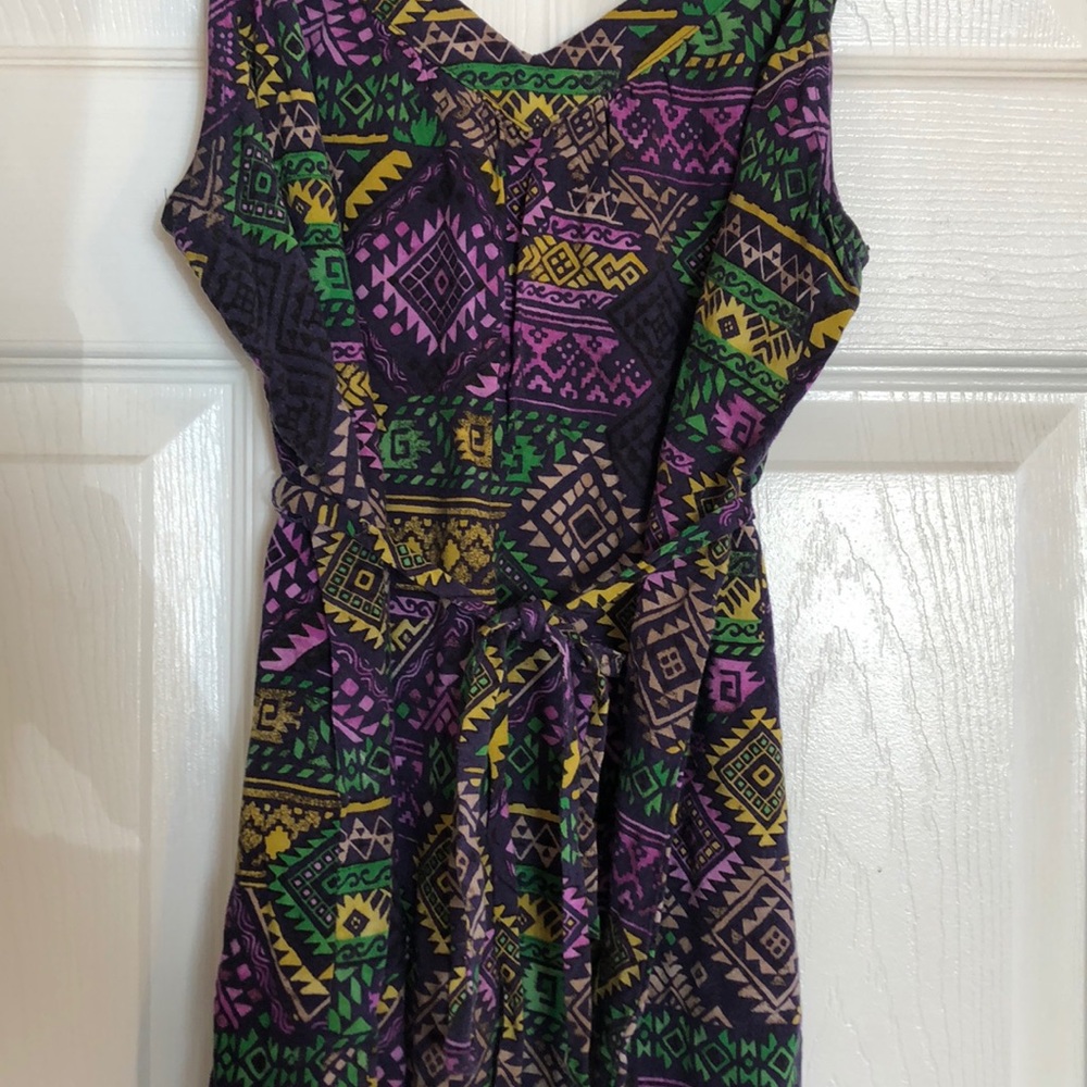 Aztec Patterned Tank Top - Picture 3 of 3